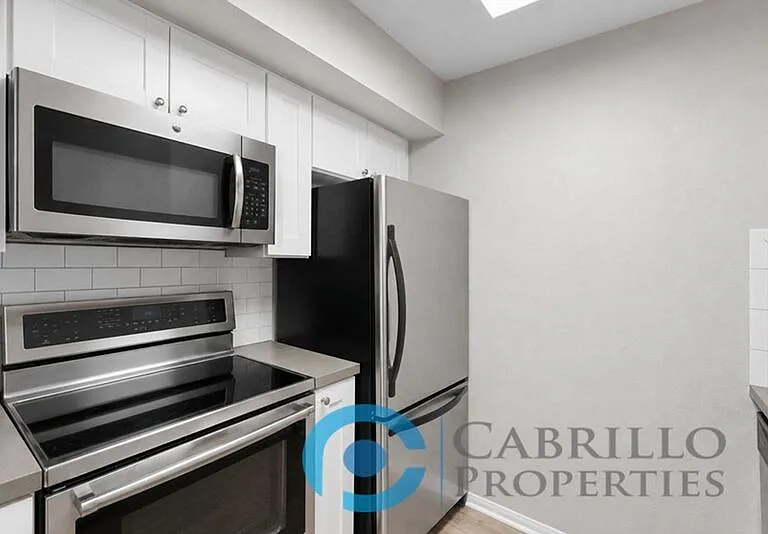 1435 India St #408 — Photo 3