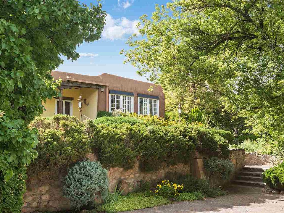1st image of 460 Camino De Las Animas