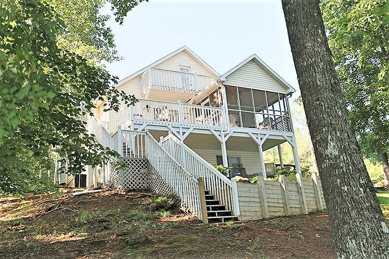 1st image of 472 Paradise Pt