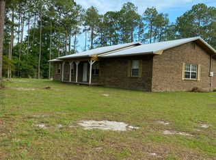 4808 Creek Rd, Vernon, FL 32462