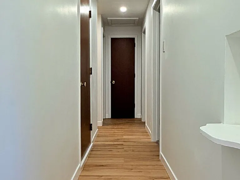 3045 N Niagara St — Photo 10