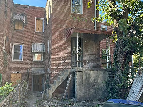 5th image of 1502 19th St SE