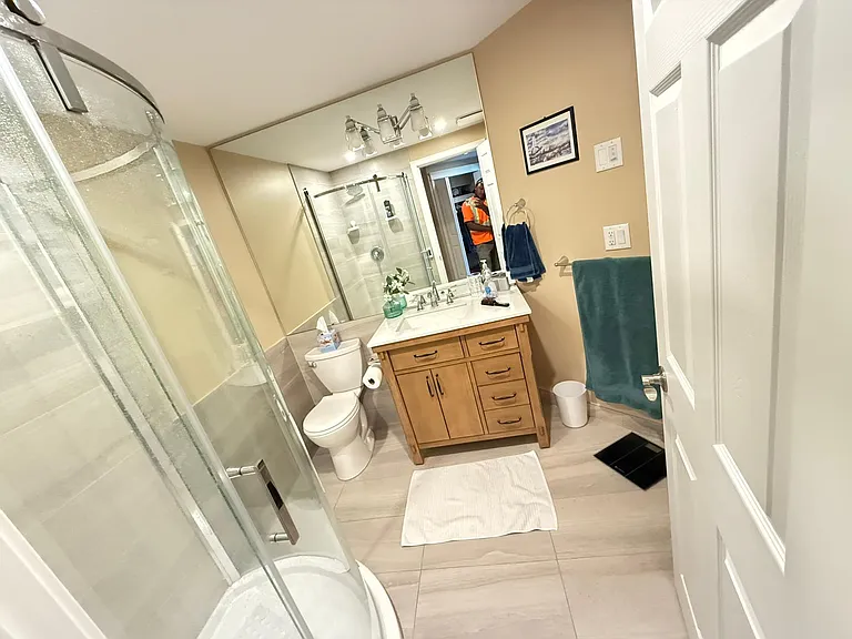 3533 Empire Pl #1 — Photo 13