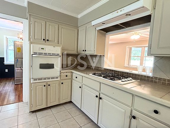 2nd image of 2913 Riverside Dr Unit A