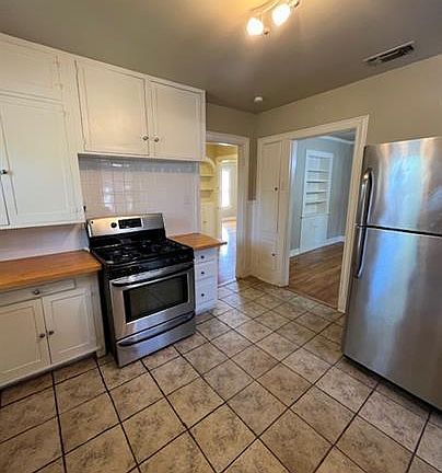 5th image of 2620 22nd St