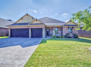 1304 Atalon Dr, Moore, OK 73160