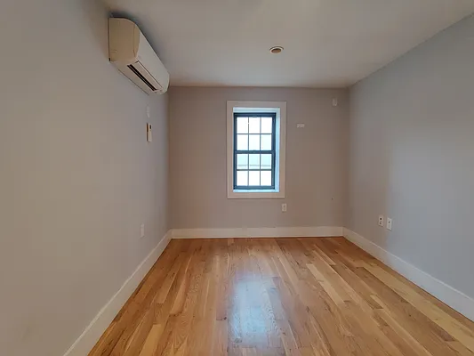 Rented by Signature Property Realty | media 11