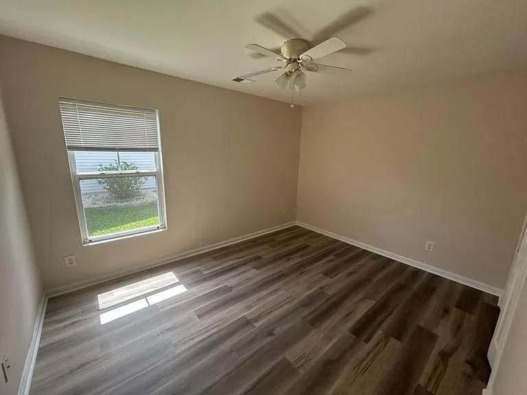 447 Palm Frond Dr — Photo 15