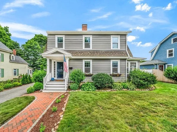 10 Essex St, Amesbury, MA 01913