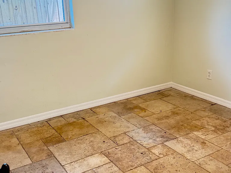1160 Park View Ln — Photo 6