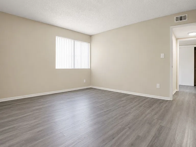 18100 Roscoe Blvd Northridge, CA 91325 — Photo 56