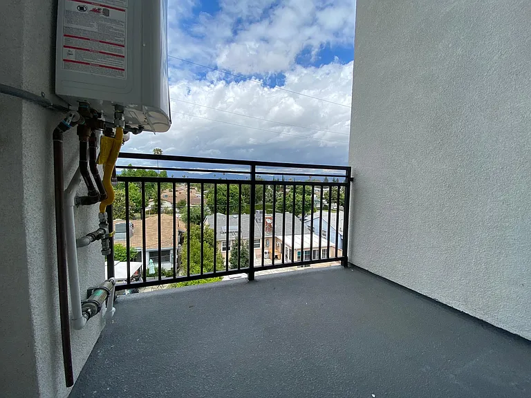 12555 Vanowen St #402 — Photo 11