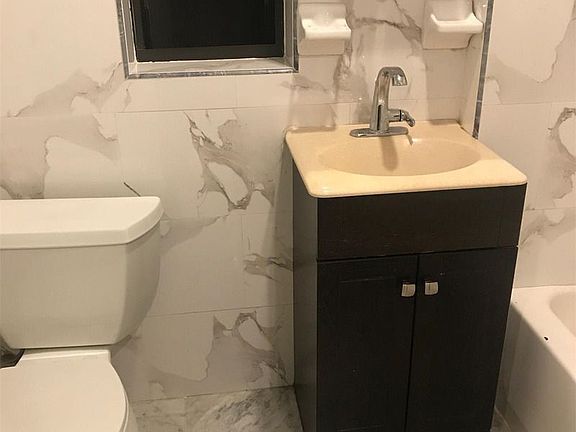 5th image of 1773 1st Ave APT 10