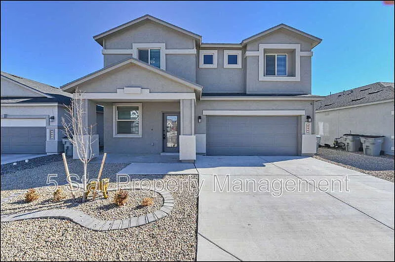 4 bed, 2.5 bath, 2267 sqft, $2,075 — Photo 3