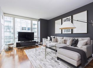 250 E 53rd St APT 3003, New York, NY 10022