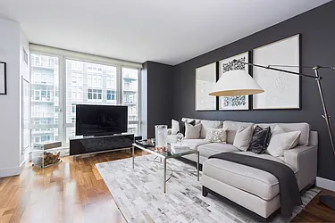 250 East 53rd Street, #3003