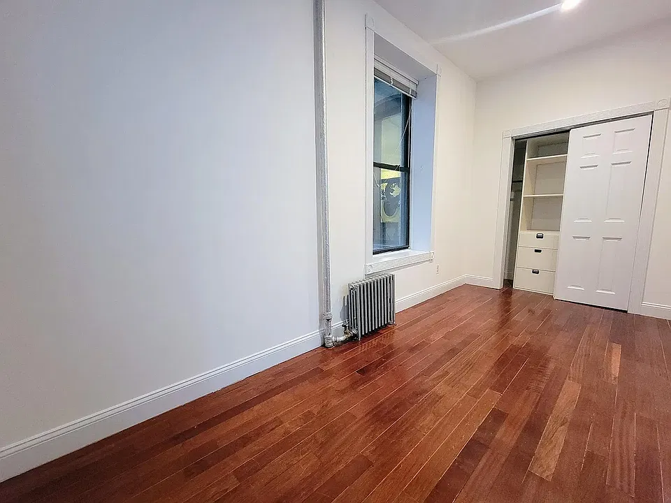 250 W 78th St #1Y