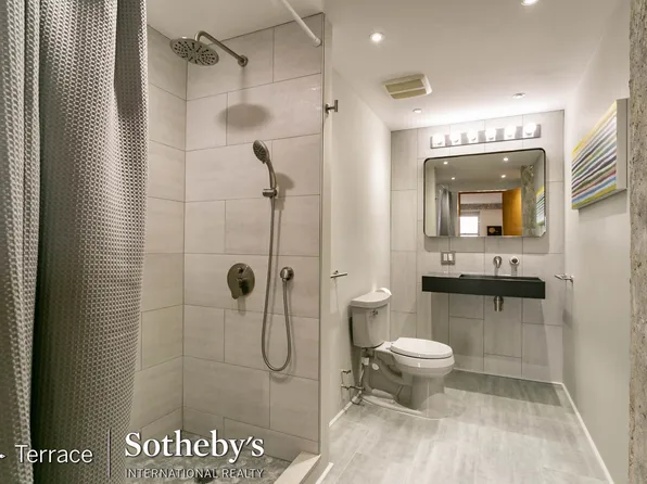 125-10 Queens Boulevard image 16 of 28