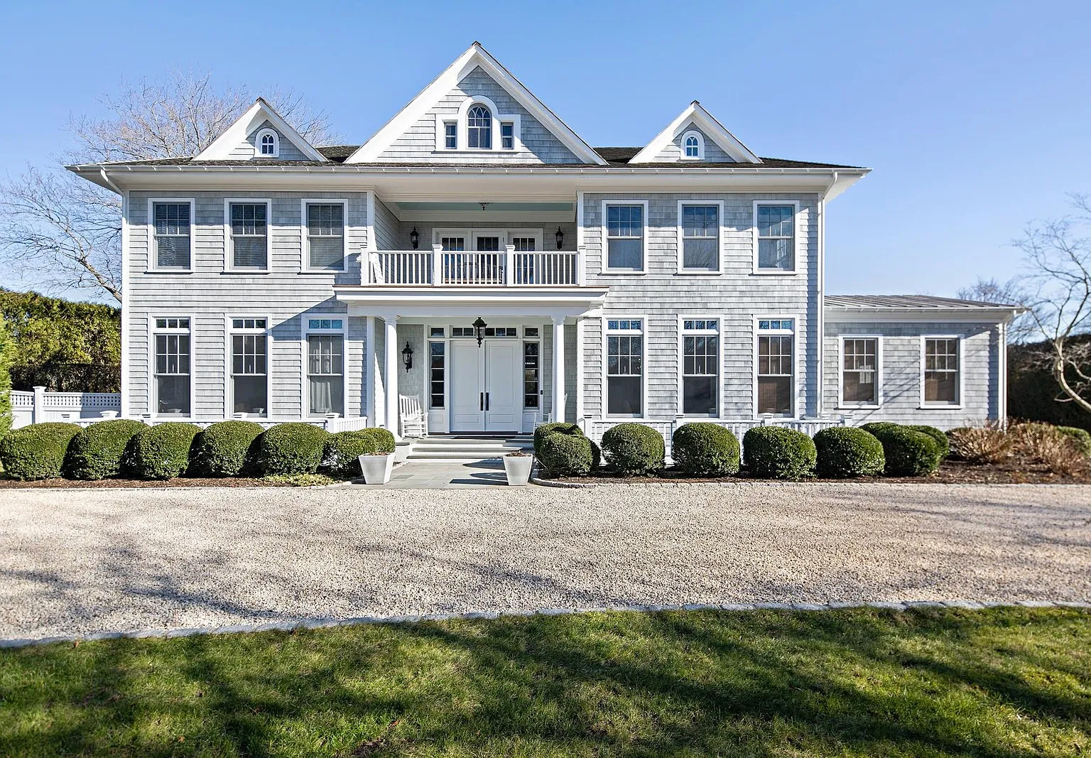 Southampton Village Gem — Photo 1