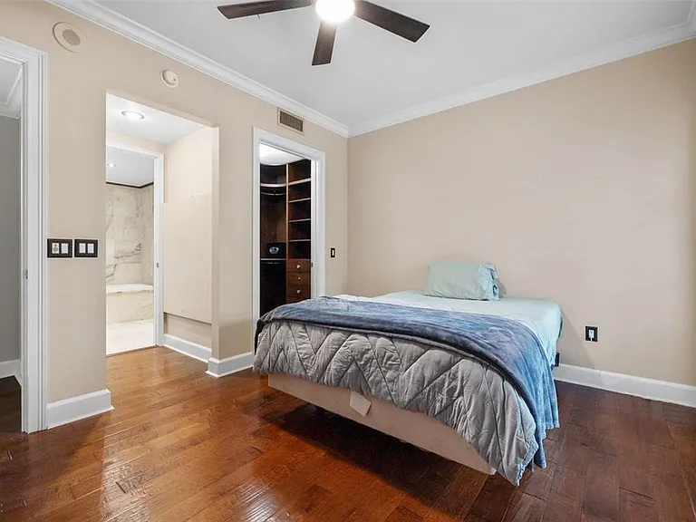 300 Beach Dr NE #305 — Photo 19