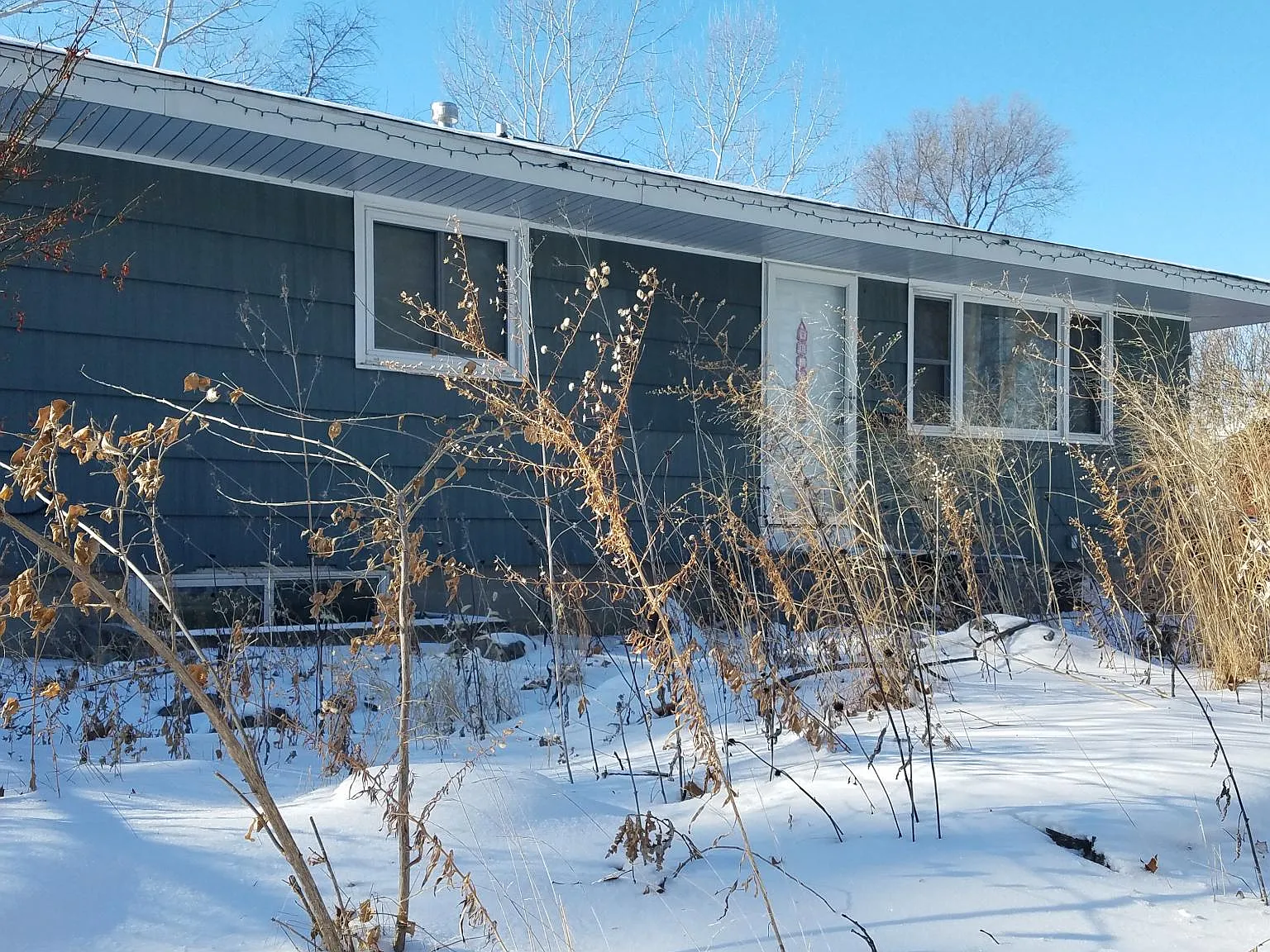 303 Village Dr — Photo 2