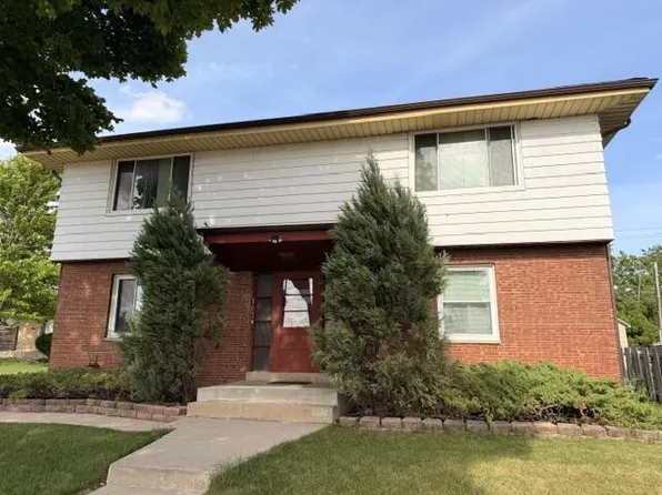 444 S 76th STREET, Milwaukee, WI 53214