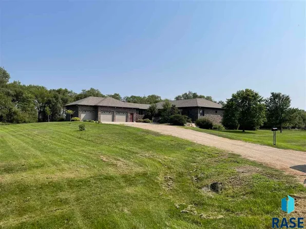 38820 203rd St, Wolsey, SD 57384