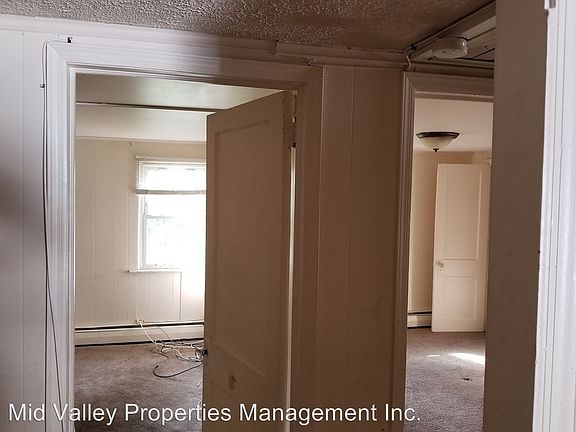 5th image of 179 Carter St APT 2