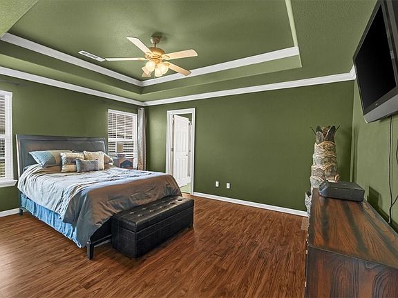 3rd image of 2862 N Bluegrass Pl