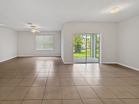 3rd image of 8458 Blackberry Rd