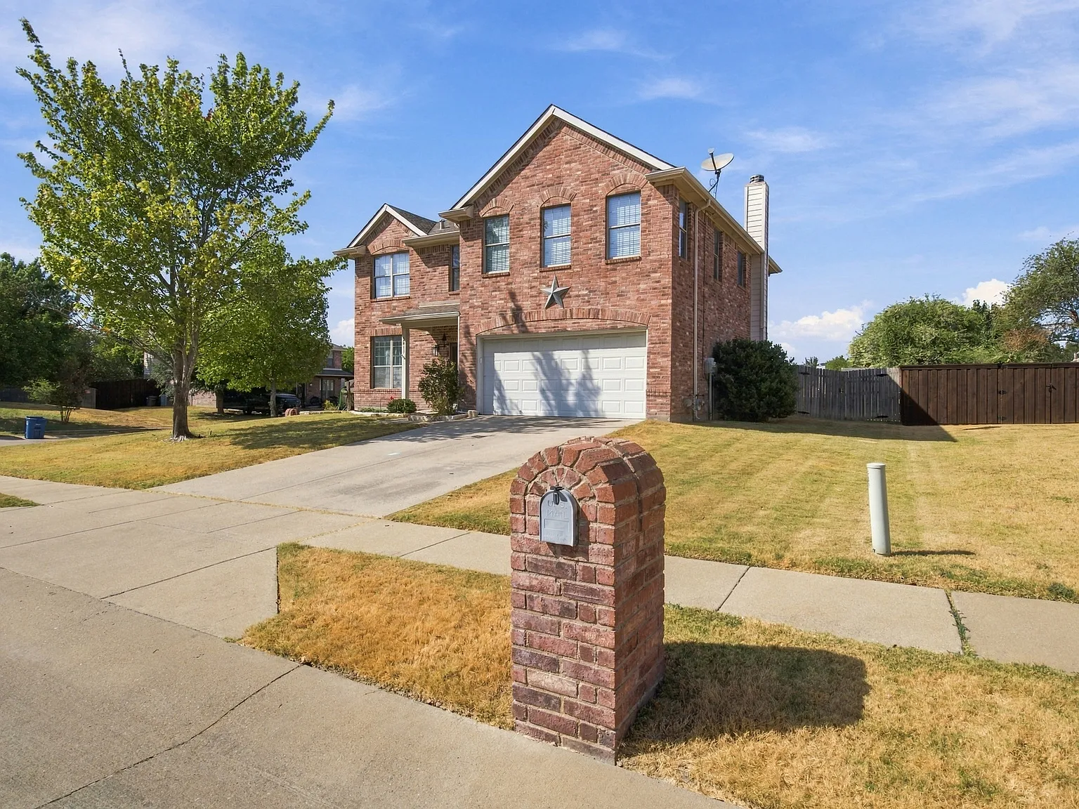 3 bed, 2682 sqft, $2,500 — Photo 3