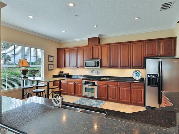5th image of 13846 Atlantic Blvd APT 606