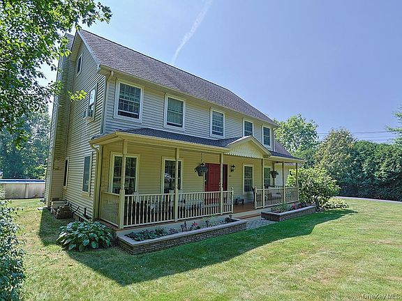 4th image of 211 Colden Hill Road