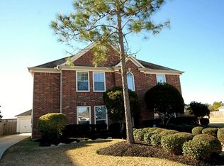 2884 River Rock Ln, Dickinson, TX 77539