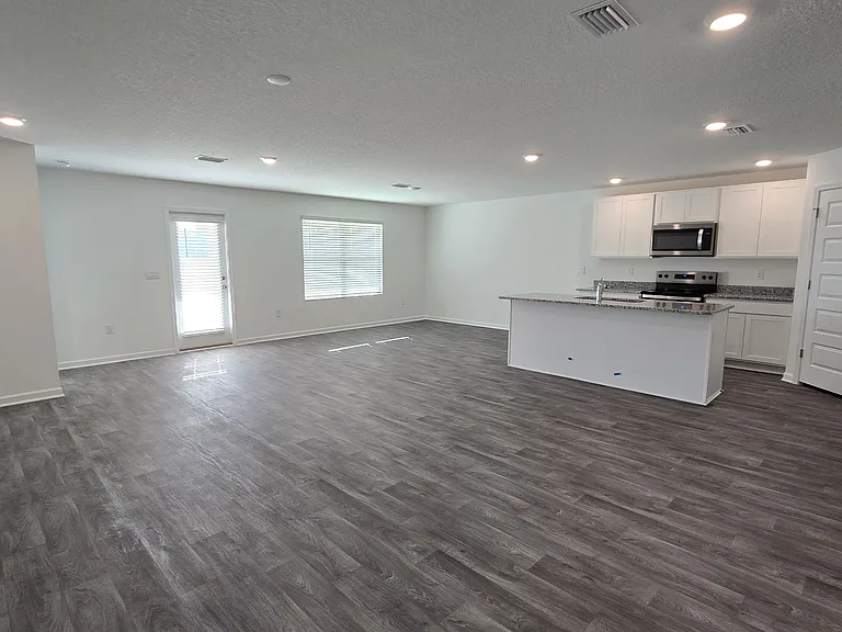 14706 Dalton Cir — Photo 3