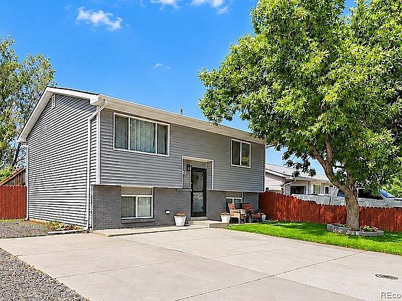 2nd image of 913 Cottonwood Court