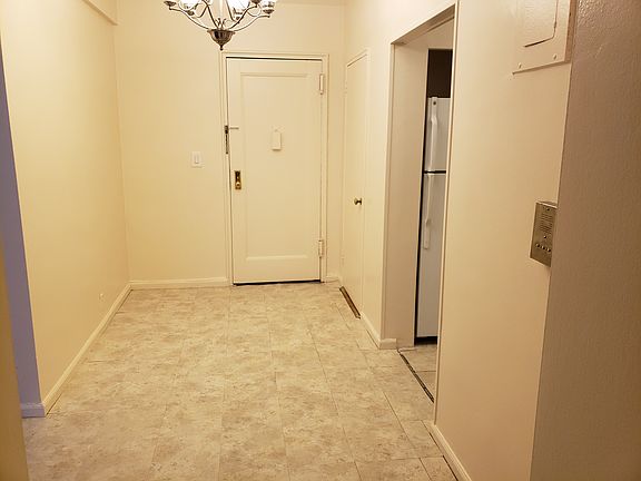 3rd image of 10 N Broadway APT 5B