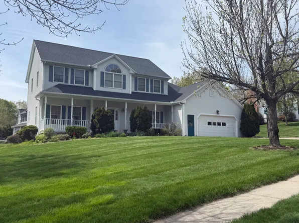 46 Gloria Dr, Westfield, MA 01085