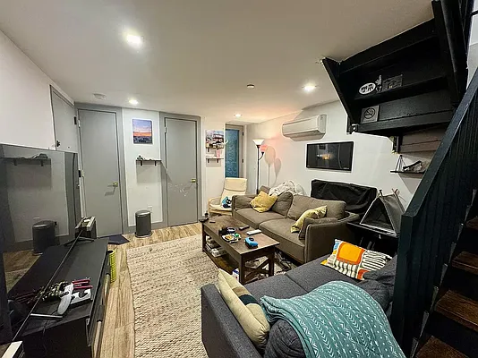 Rented by TorsX Inc | media 6