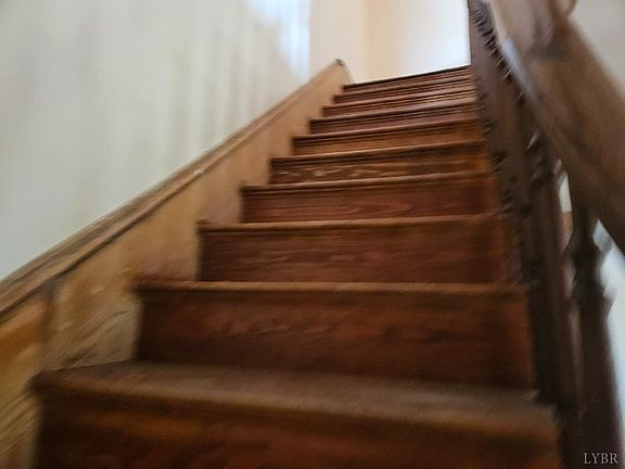 11th image of 1020 Harrison St
