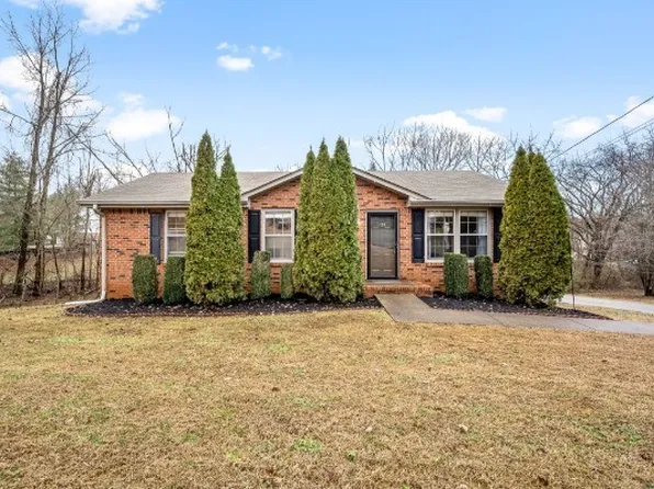 334 Greenleaf Ln, Clarksville, TN 37040