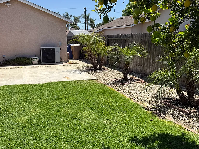 891 Rosewood Ave — Photo 56