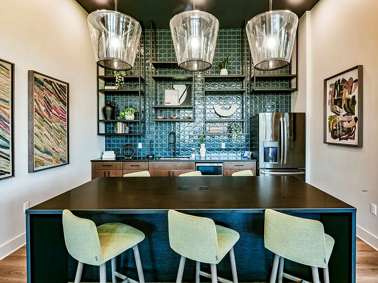 Grays Creek Apartments — Photo 15
