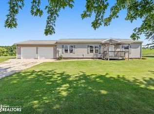1195 Forest Home Rd, Montezuma, IA 50171