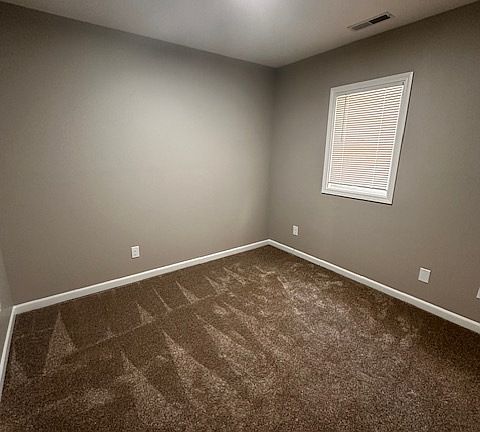4th image of 1027 Blaine Ave
