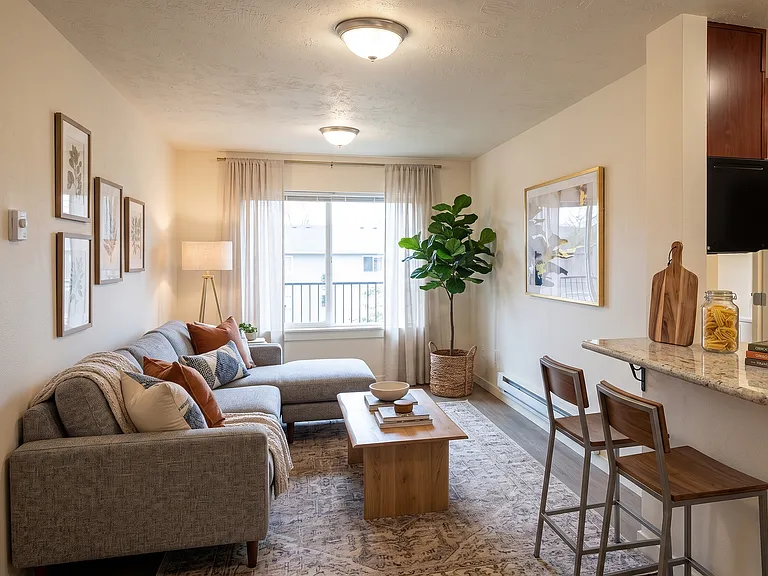 2501 Thorndyke Ave W #303 — Photo 3