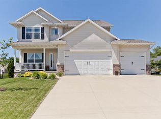 1503 Hoover Trail Cir SW, Cedar Rapids, IA 52404