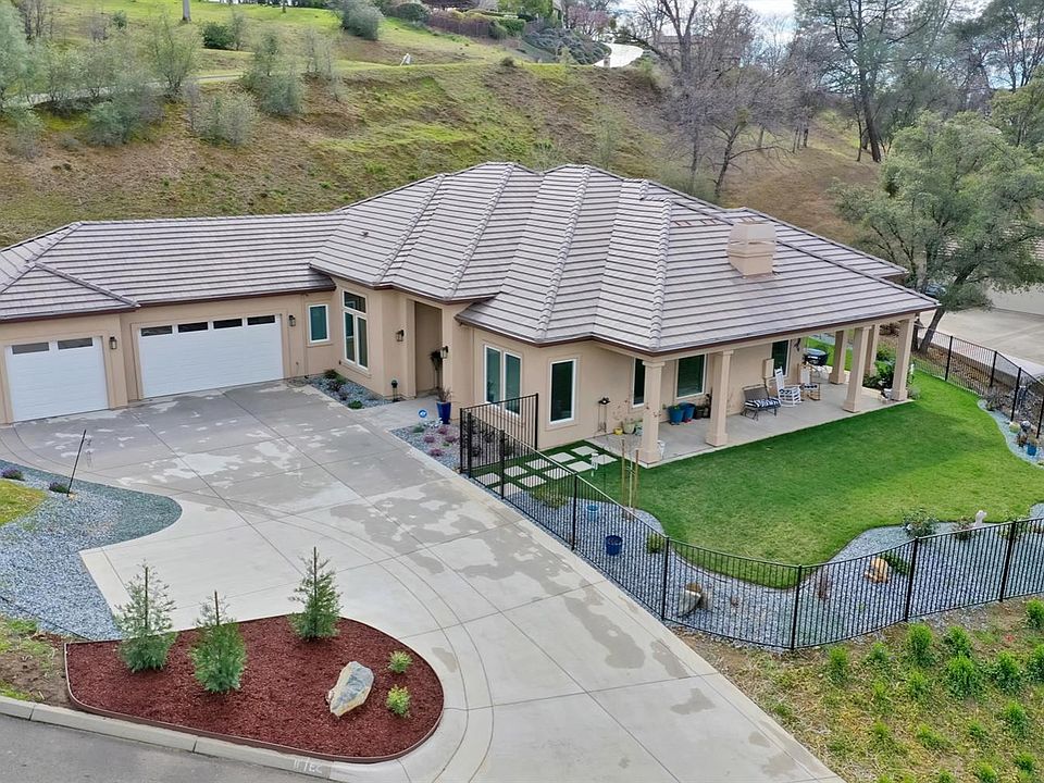 1st image of 2326 Fieldstone Dr