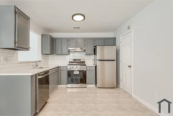 3 bed, 1608 sqft, $1,998 — Photo 4