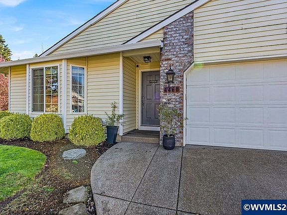 3rd image of 4460 Morfitt St